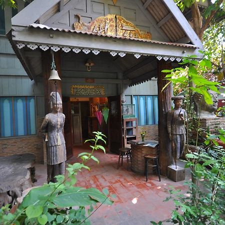 Ayutthaya Bouchic Hostel Exteriér fotografie