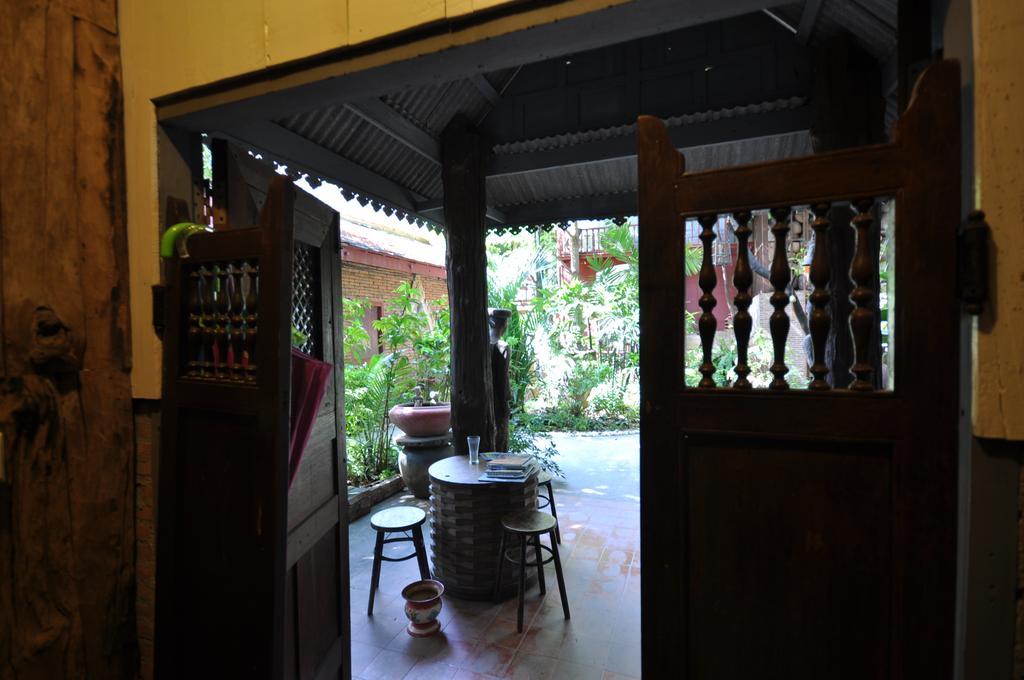 Ayutthaya Bouchic Hostel Exteriér fotografie