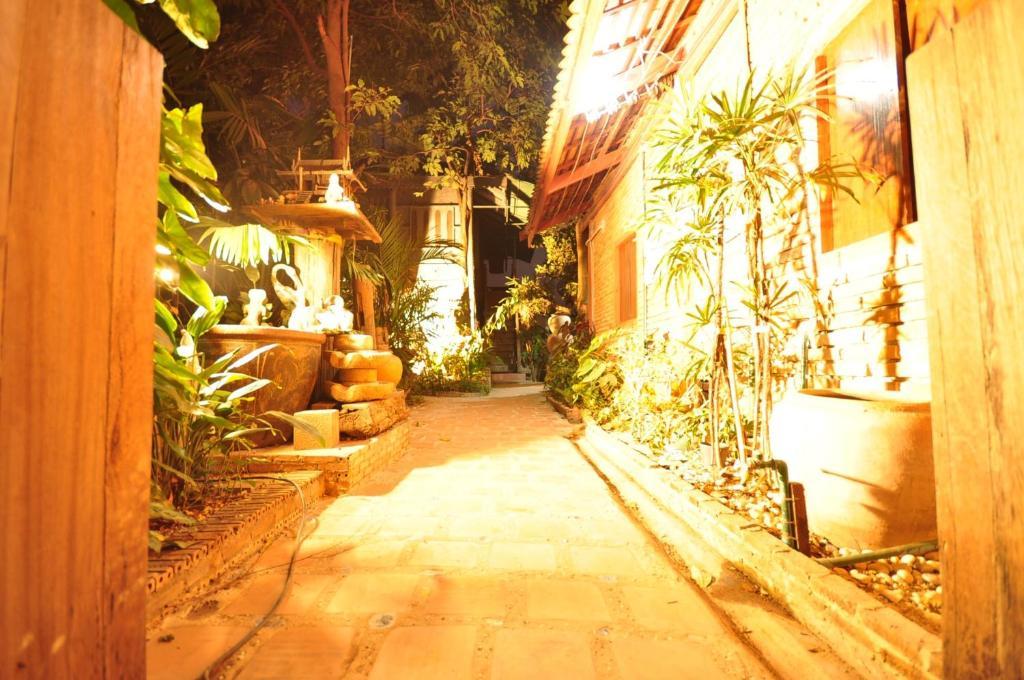 Ayutthaya Bouchic Hostel Exteriér fotografie
