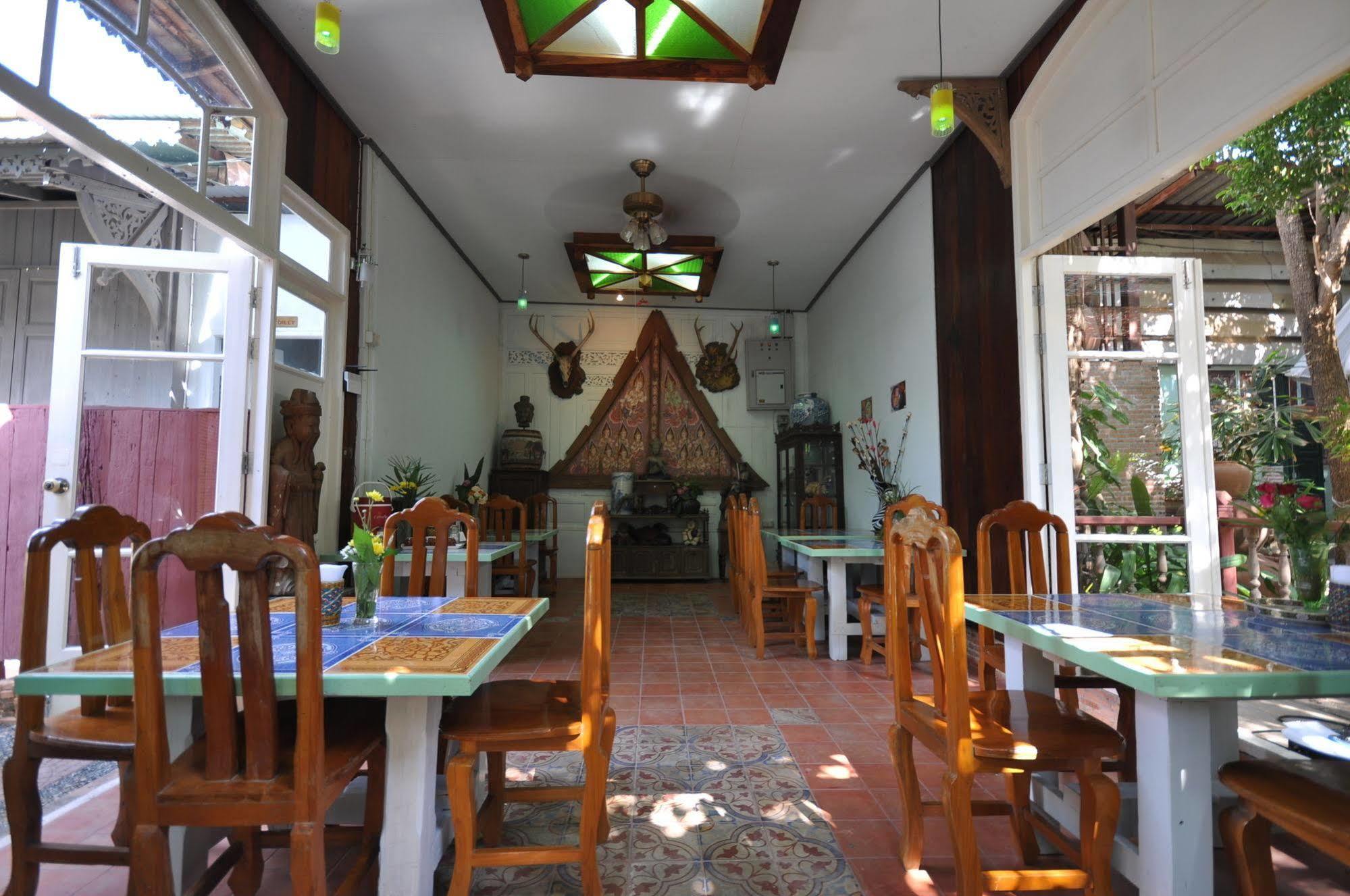 Ayutthaya Bouchic Hostel Exteriér fotografie