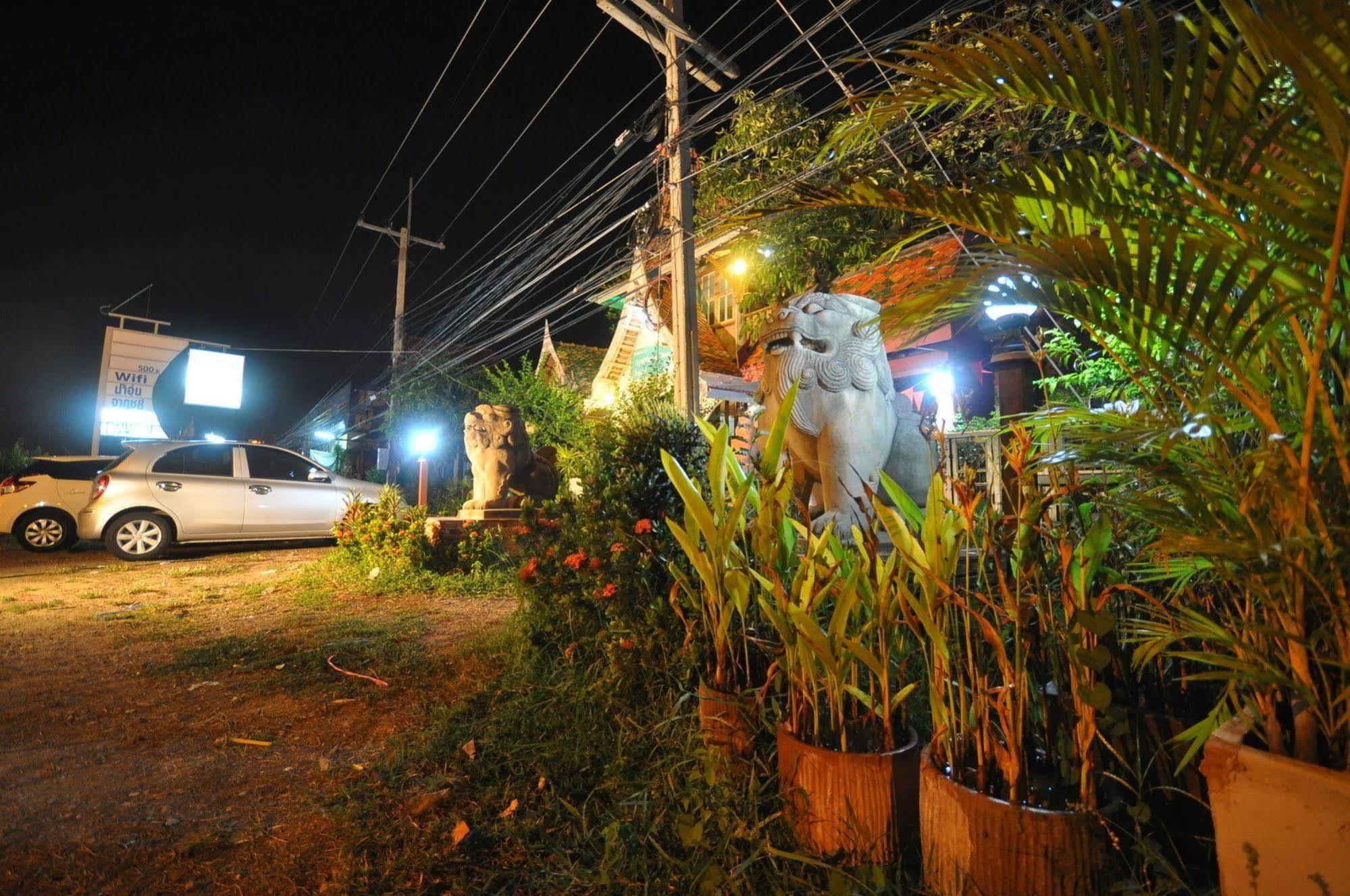 Ayutthaya Bouchic Hostel Exteriér fotografie
