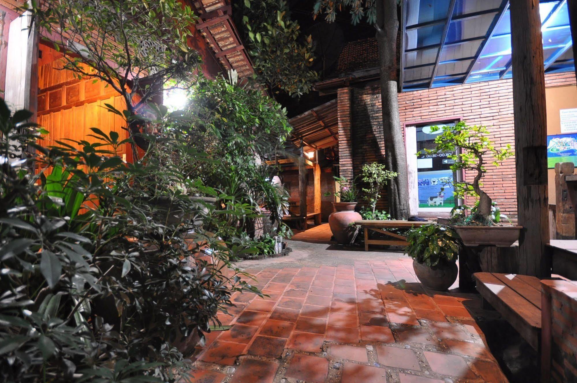 Ayutthaya Bouchic Hostel Exteriér fotografie